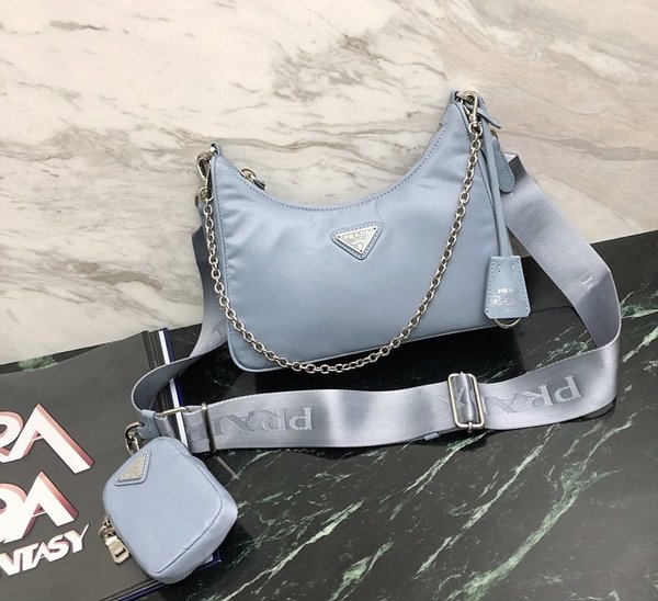 프라다 리에디션 사피아노 가죽 트리밍 리나일론 숄더백 [매장가 240만원대]