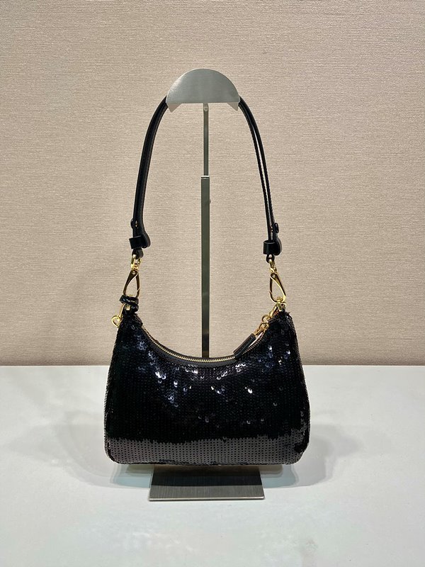 프라다 리에디션 리나일론 및 시퀸 미니 백 [매장가 335만원대]