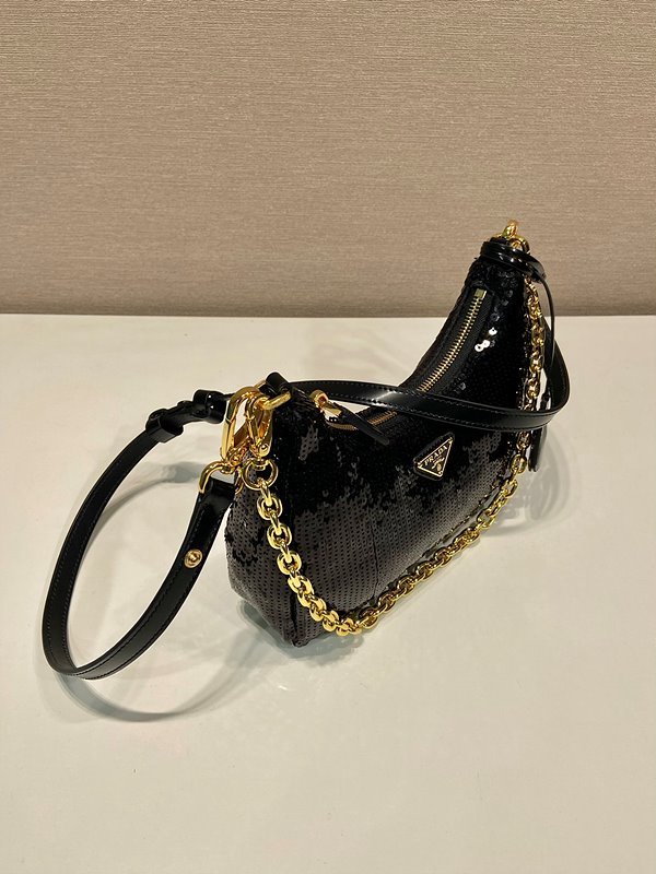 프라다 리에디션 리나일론 및 시퀸 미니 백 [매장가 335만원대]