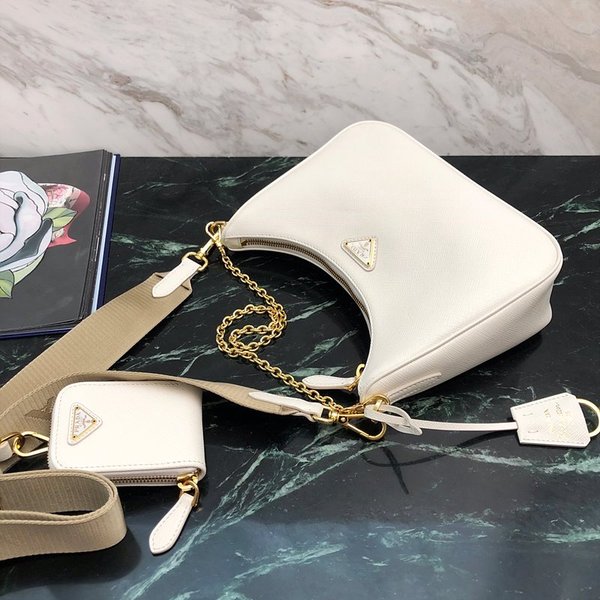 프라다 리에디션 가죽 숄더백 [매장가 320만원대]