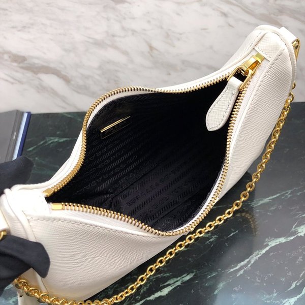 프라다 리에디션 가죽 숄더백 [매장가 320만원대]