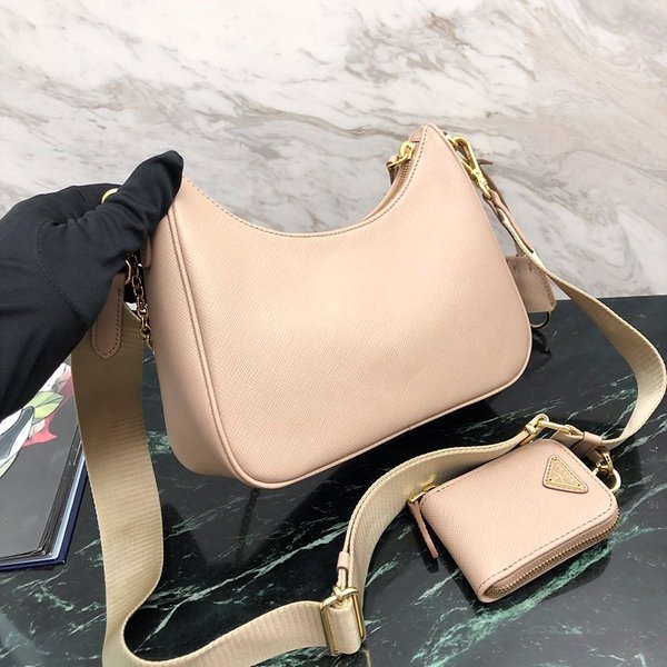 프라다 리에디션 가죽 숄더백 [매장가 320만원대]