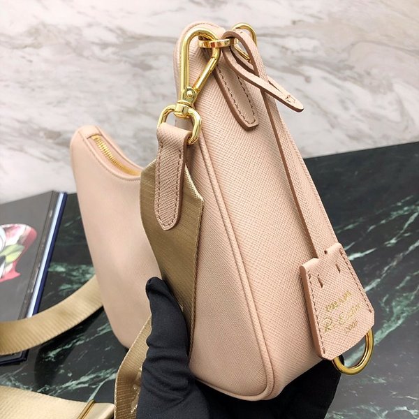 프라다 리에디션 가죽 숄더백 [매장가 320만원대]