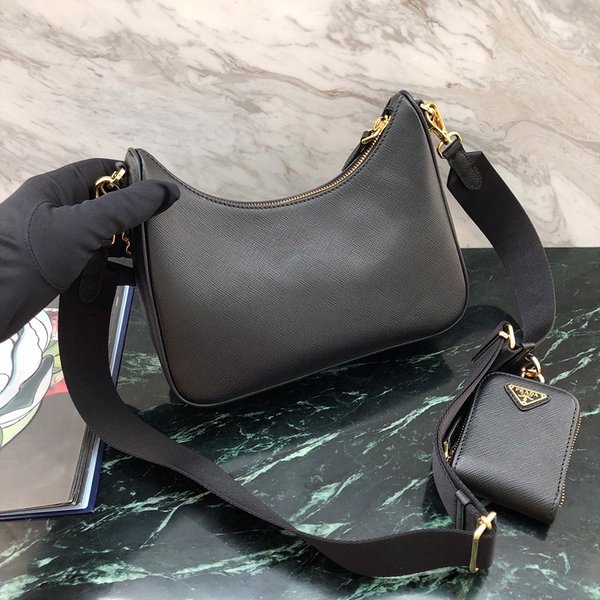 프라다 리에디션 가죽 숄더백 [매장가 320만원대]