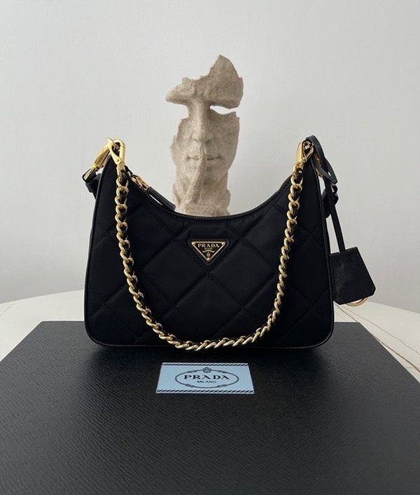 프라다 리나일론 미니백 [매장가 270만원대]