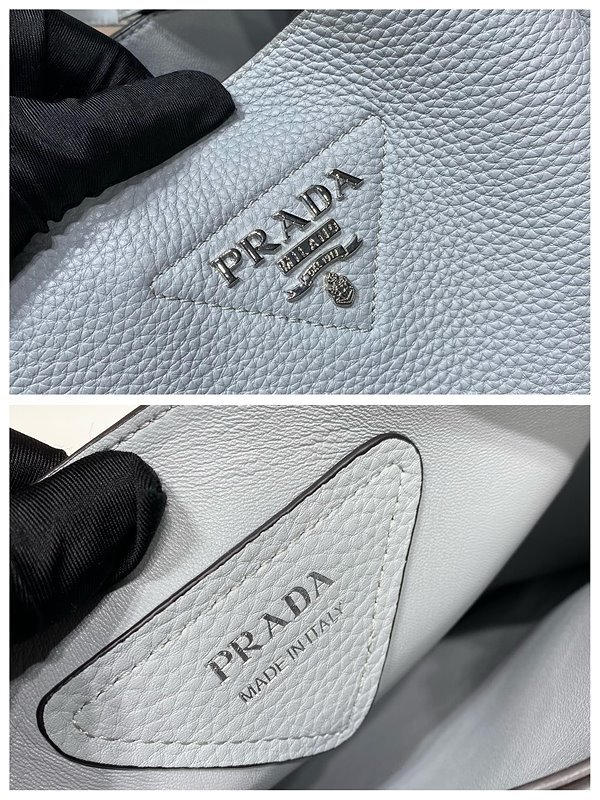 프라다 가죽 토트백 [매장가 425만원대]