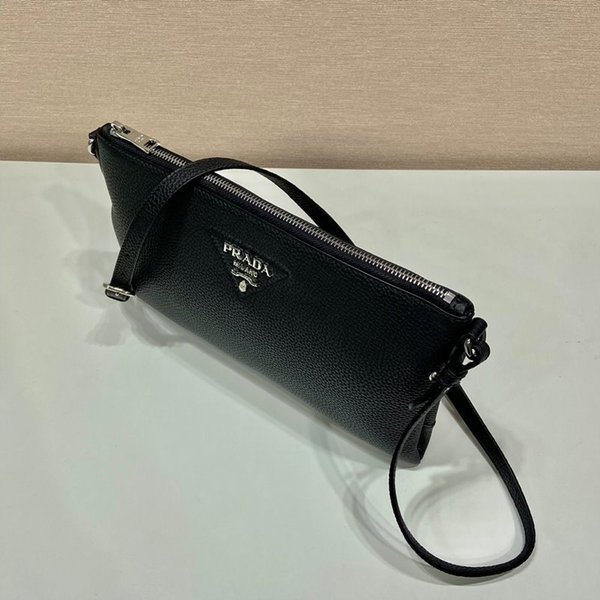 프라다 가죽 숄더백 [매장가 335만원대]
