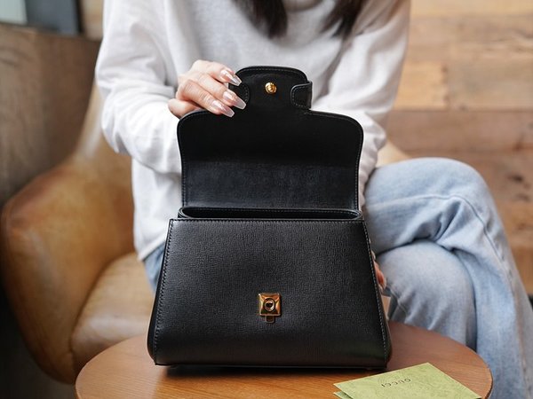 구찌 홀스빗 1955 탑 핸들백 [매장가 410만원대]