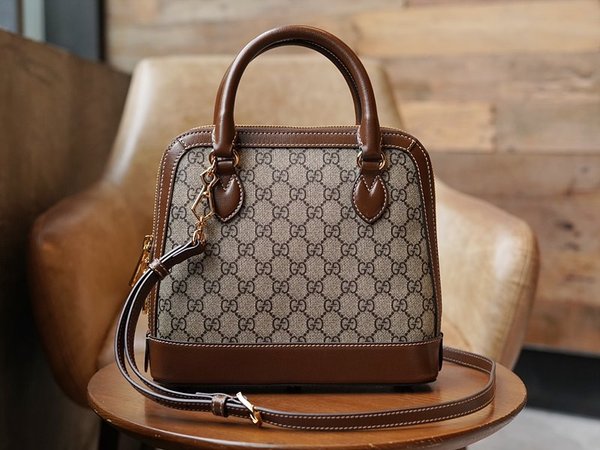 구찌 홀스빗 1955 스몰 탑 핸들백 [매장가 350만원대]