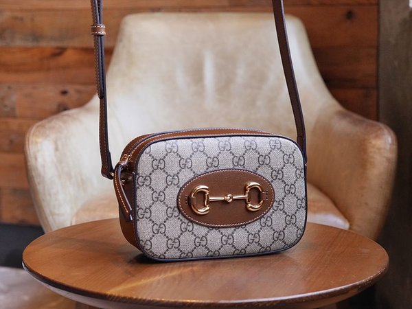 구찌 홀스빗 1955 스몰 숄더백 [매장가 224만원대]