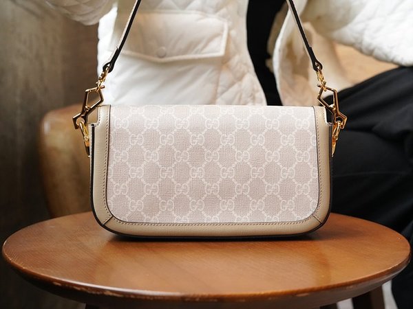 구찌 홀스빗 1955 스몰 숄더백 [매장가 480만원대]