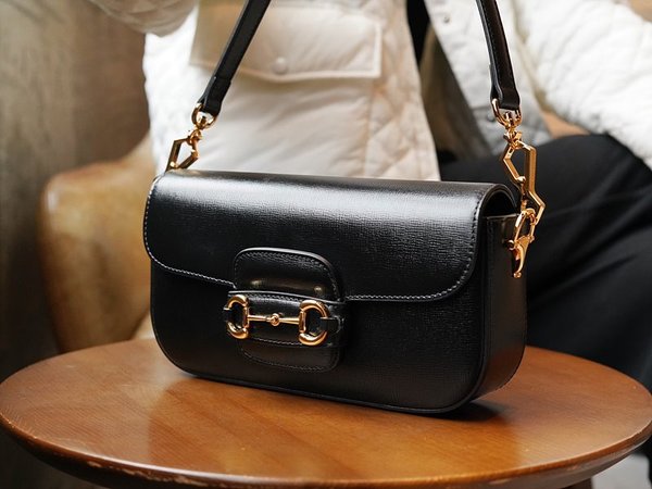 구찌 홀스빗 1955 스몰 숄더백 [매장가 480만원대]