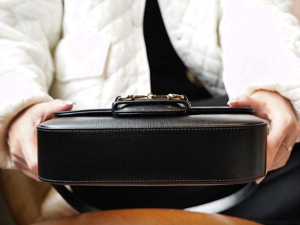 구찌 홀스빗 1955 스몰 숄더백 [매장가 480만원대]