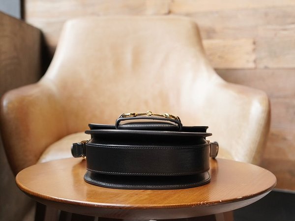 구찌 홀스빗 1955 라운드 미니백 [매장가 380만원대]