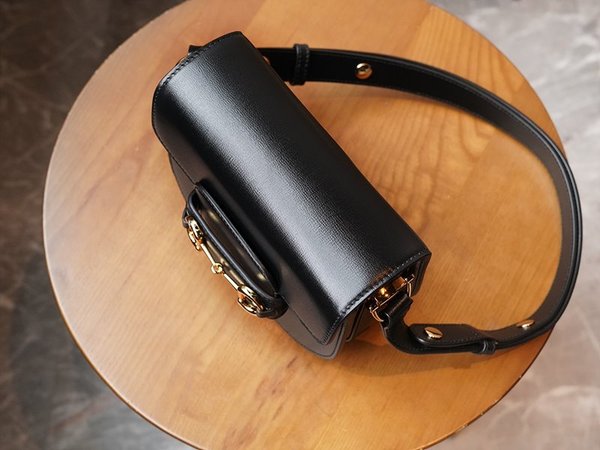 구찌 홀스빗 1955 라운드 미니백 [매장가 380만원대]