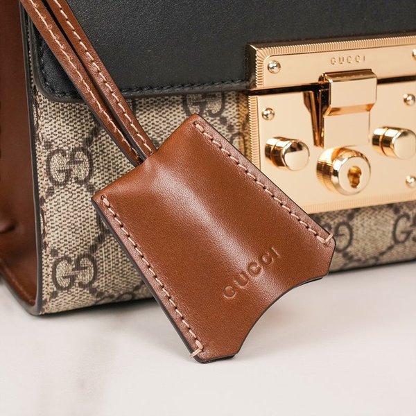 구찌 페들락 스몰 GG 숄더백 [매장가 295만원대]