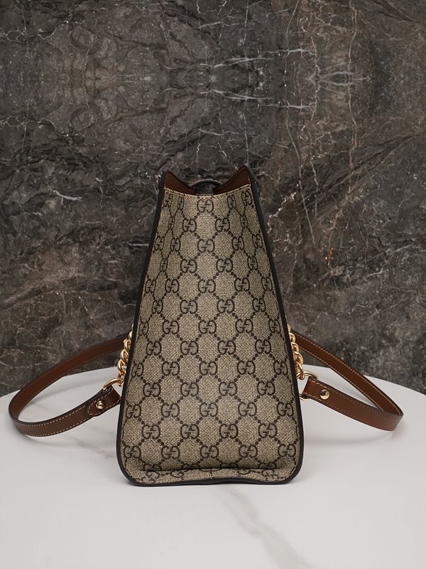 구찌 패들락 미디엄 GG 숄더백 [매장가 330만원대]