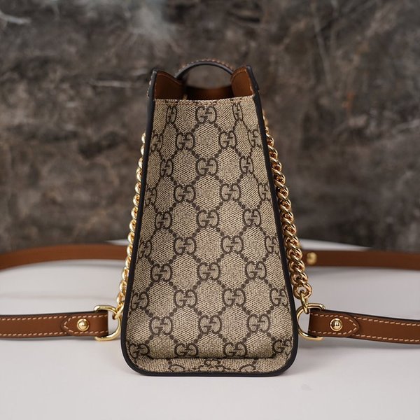 구찌 패들락 GG 수프림 캔버스 숄더백 [매장가 294만원대]