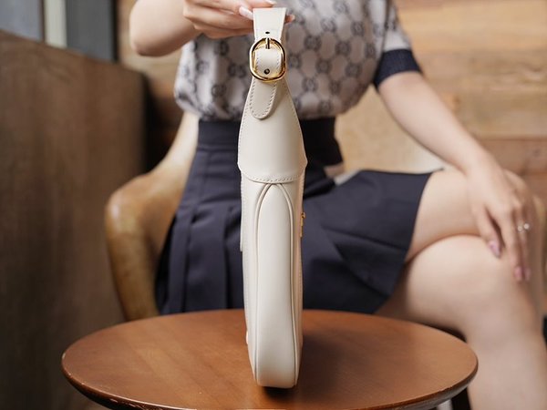 구찌 재키 1961 스몰 숄더백 [매장가 460만원대]