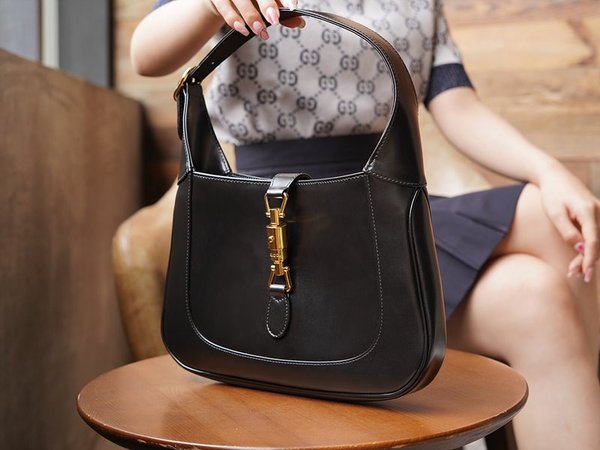 구찌 재키 1961 스몰 숄더백 [매장가 460만원대]