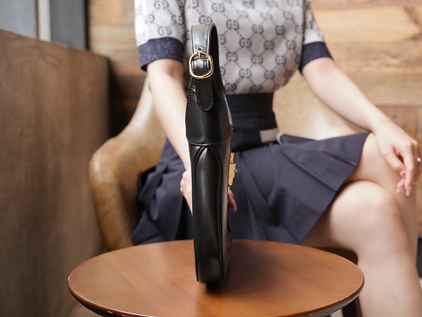 구찌 재키 1961 스몰 숄더백 [매장가 460만원대]