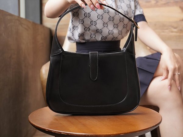 구찌 재키 1961 스몰 숄더백 [매장가 460만원대]