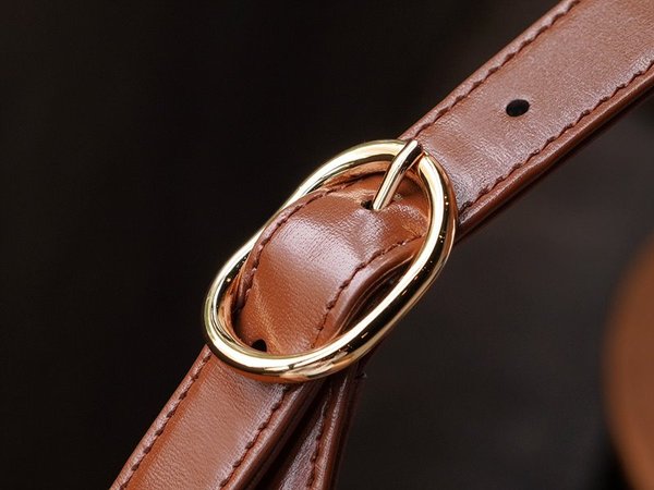 구찌 재키 1961 스몰 숄더백 [매장가 460만원대]