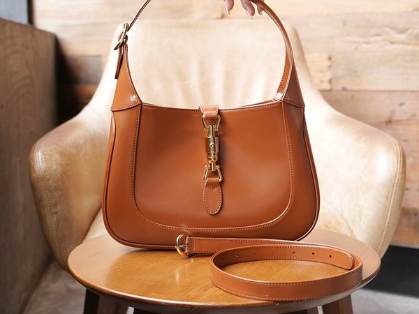 구찌 재키 1961 스몰 숄더백 [매장가 460만원대]