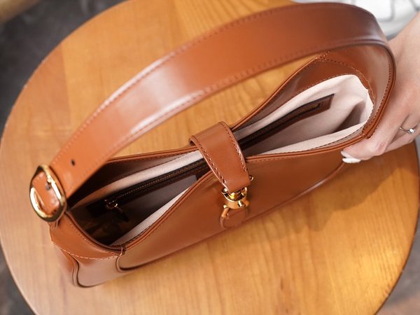 구찌 재키 1961 스몰 숄더백 [매장가 460만원대]