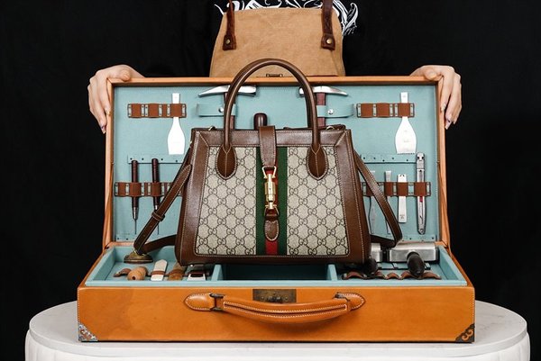 구찌 재키 1961 미디엄 토트백 [매장가 350만원대]