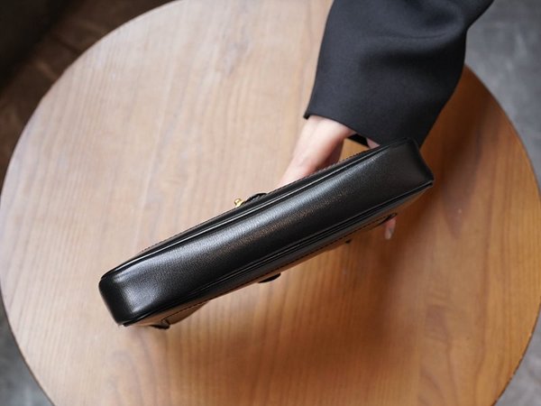 구찌 재키 1961 미니백 [매장가 310만원대]