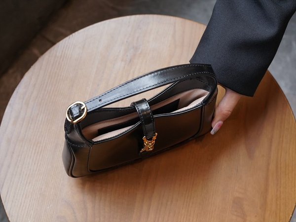 구찌 재키 1961 미니백 [매장가 310만원대]