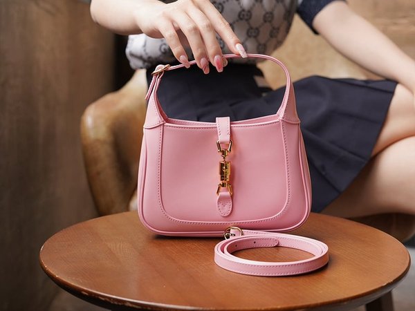 구찌 재키 1961 미니백 [매장가 310만원대]