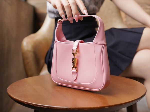 구찌 재키 1961 미니백 [매장가 310만원대]