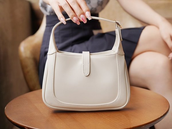 구찌 재키 1961 미니백 [매장가 310만원대]