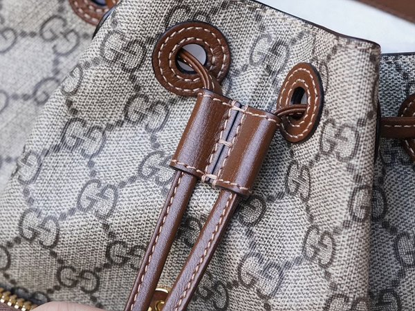 구찌 인터로킹 G 백팩 [매장가 276만원대]