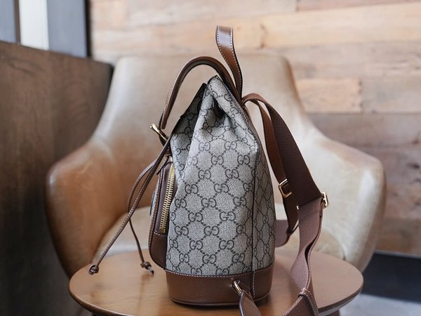 구찌 인터로킹 G 백팩 [매장가 276만원대]