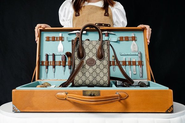 구찌 인터로킹 G 미니 토트백 [매장가 197만원대]