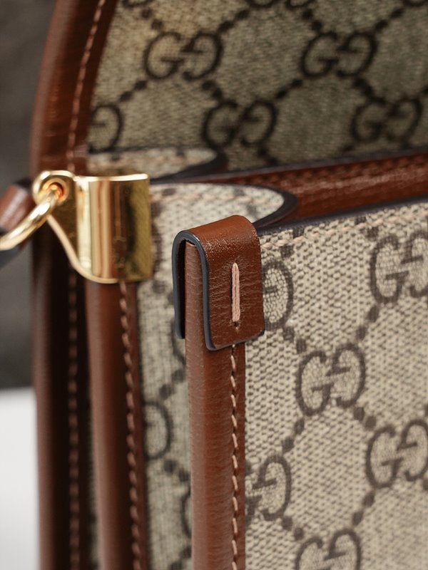 구찌 인터로킹 G 미니 크로스백 [매장가 198만원대]