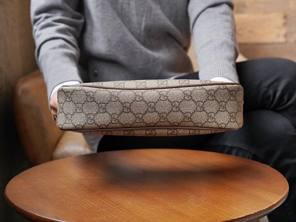 구찌 오피디아 스몰 핸드백 [매장가 163만원대]