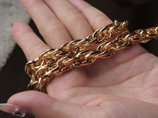 구찌 오피디아 GG 수프림 숄더백 [매장가 236만원대]