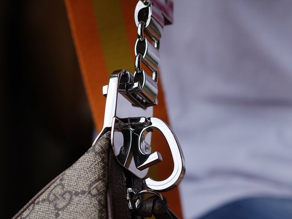 구찌 아따슈 스몰 숄더백 [매장가 360만원대]