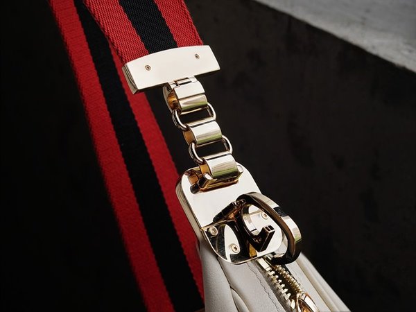 구찌 아따슈 미디엄 숄더백 [매장가 430만원대]