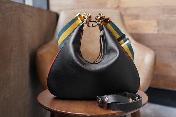 구찌 아따슈 미디엄 숄더백 [매장가 430만원대]