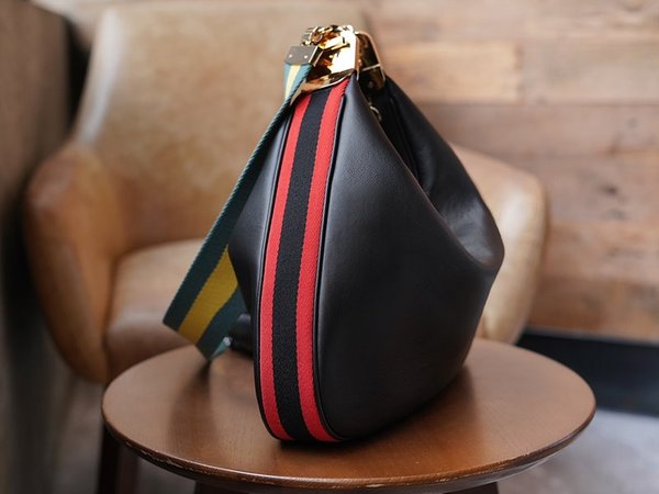 구찌 아따슈 미디엄 숄더백 [매장가 430만원대]