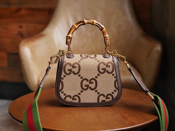 구찌 뱀부 1947 미니 탑 핸들백 [매장가 550만원대]