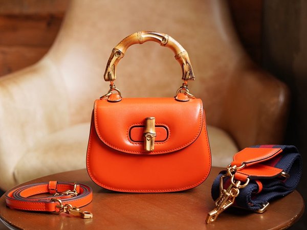 구찌 뱀부 1947 미니 탑 핸들백 [매장가 550만원대]