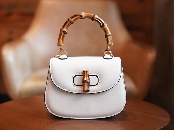 구찌 뱀부 1947 미니 탑 핸들백 [매장가 550만원대]