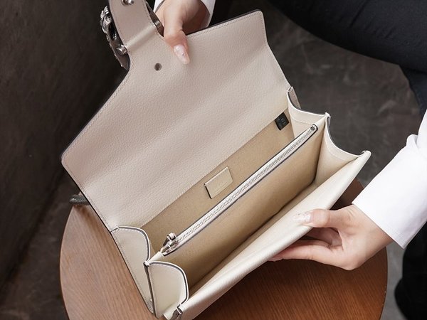 구찌 디오니서스 스몰 숄더백 [매장가 410만원대]