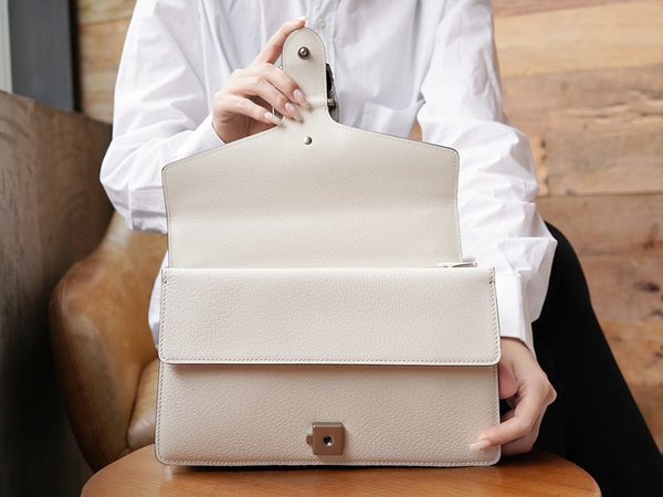 구찌 디오니서스 스몰 숄더백 [매장가 410만원대]